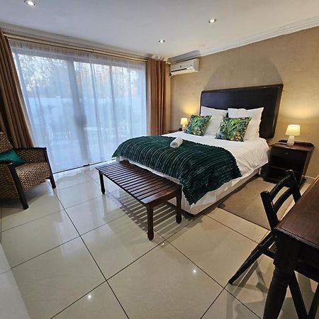 Bettie'S Luxury Lodge 克龙斯塔德 外观 照片